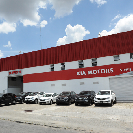 Frente do prédio da assistência técnica da Stern Kia no Jaguaré